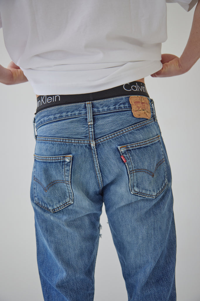 CLASSIC DARK WASH